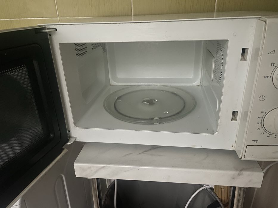 Мікрохвильова піч Samsung