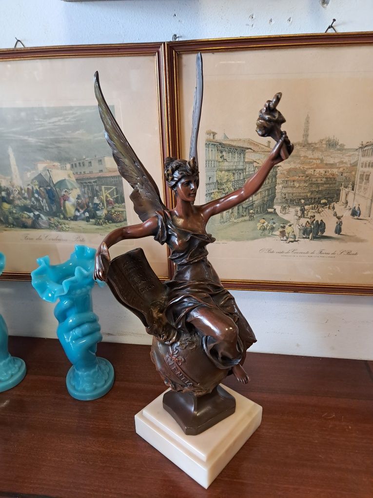 Escultura antiga
