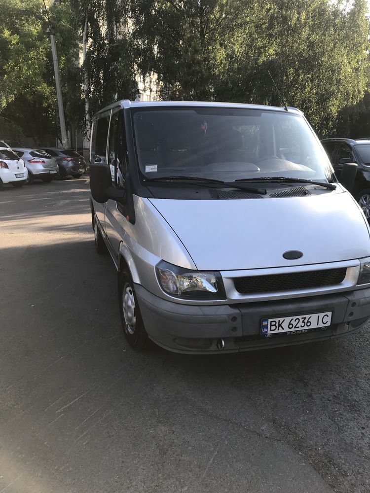 Продам автомобіль ford transit