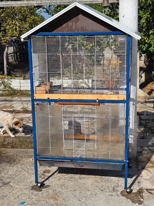 Gaiola grande para pássaros