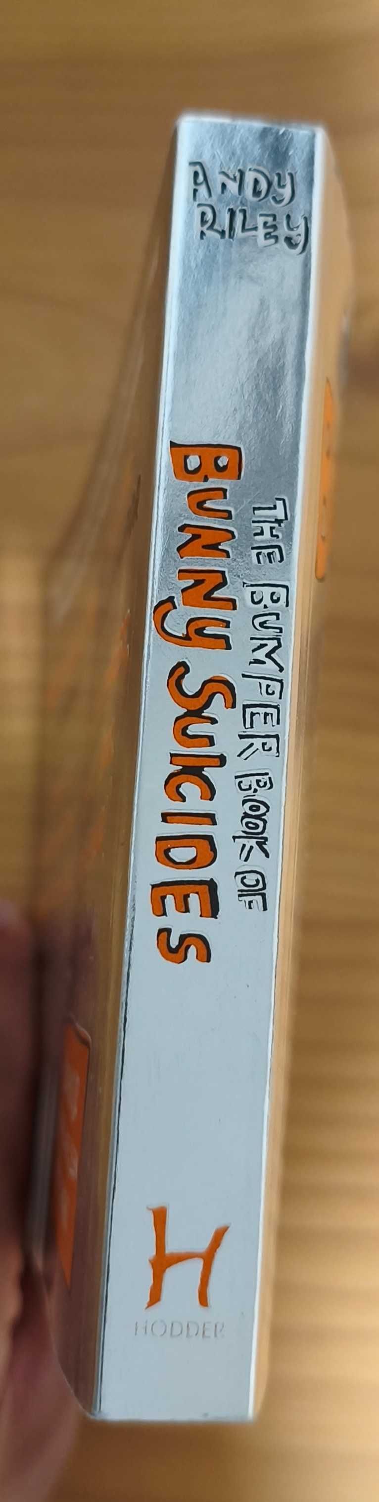The Bumper Book of Bunny Suicide by Andy Riley [Portes Grátis]