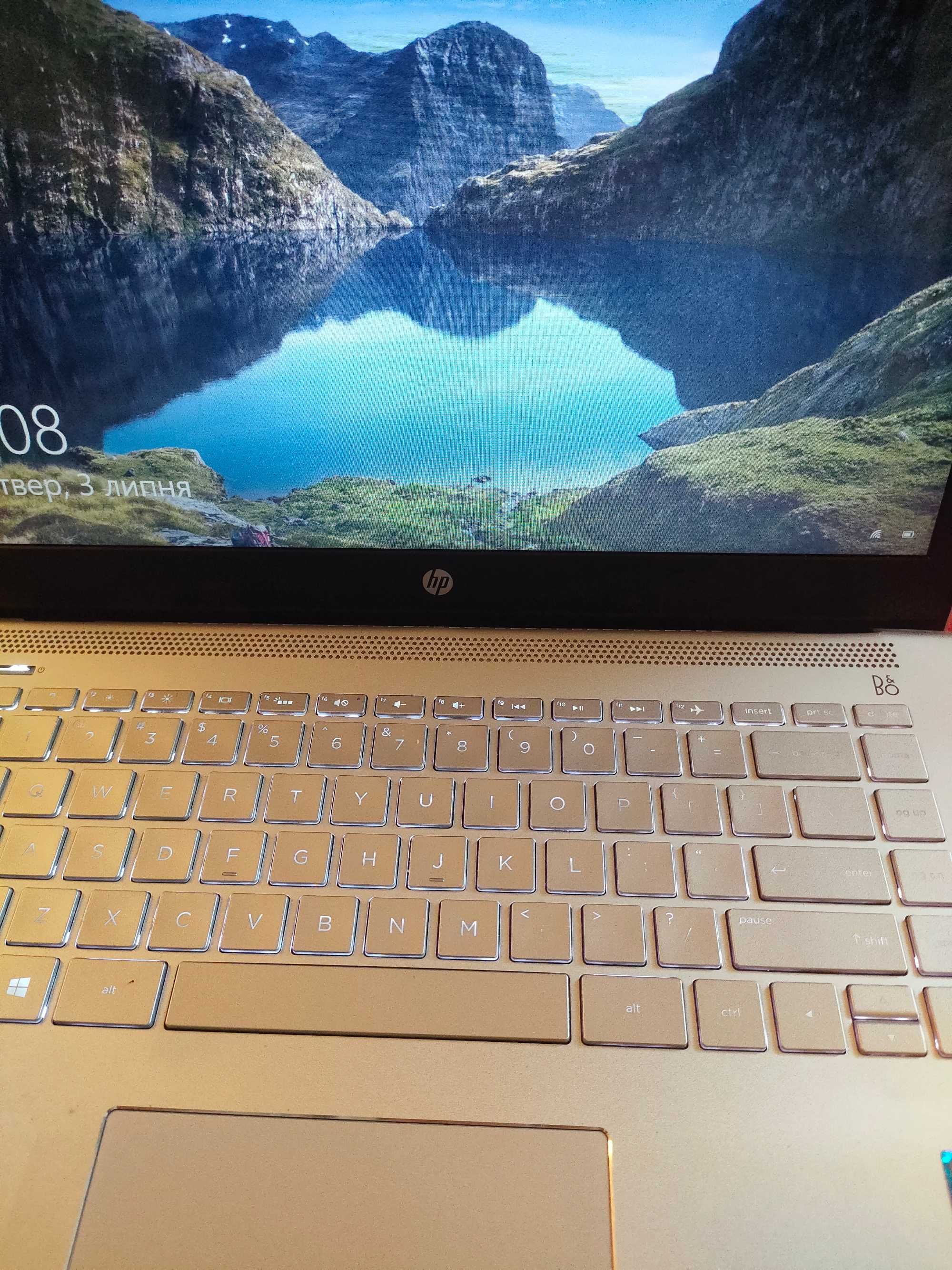 Ультрабук HP PAVILION 14-bk 7gen ddr4 8GB 128GB АКБ Зарядка гарн. стан