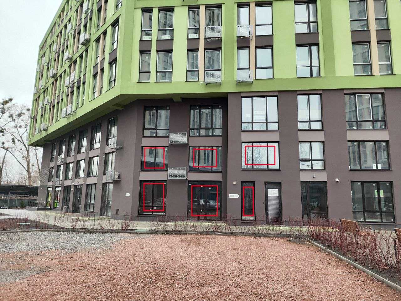 Здається в оренду 70 м² на першому поверсі Madison Gardens