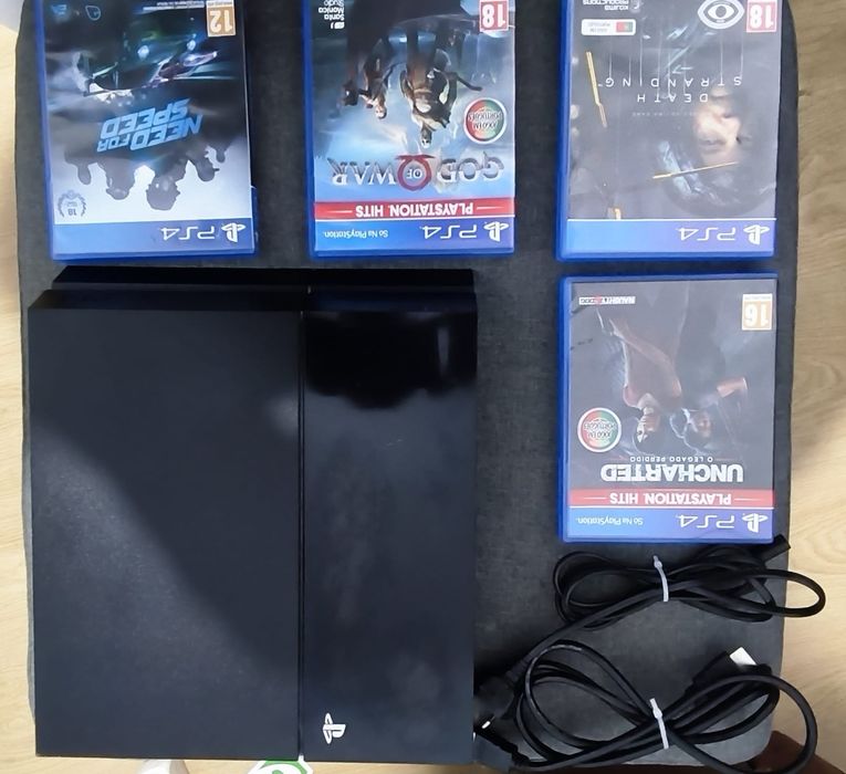 Ps4 Black em funcionamento normal
