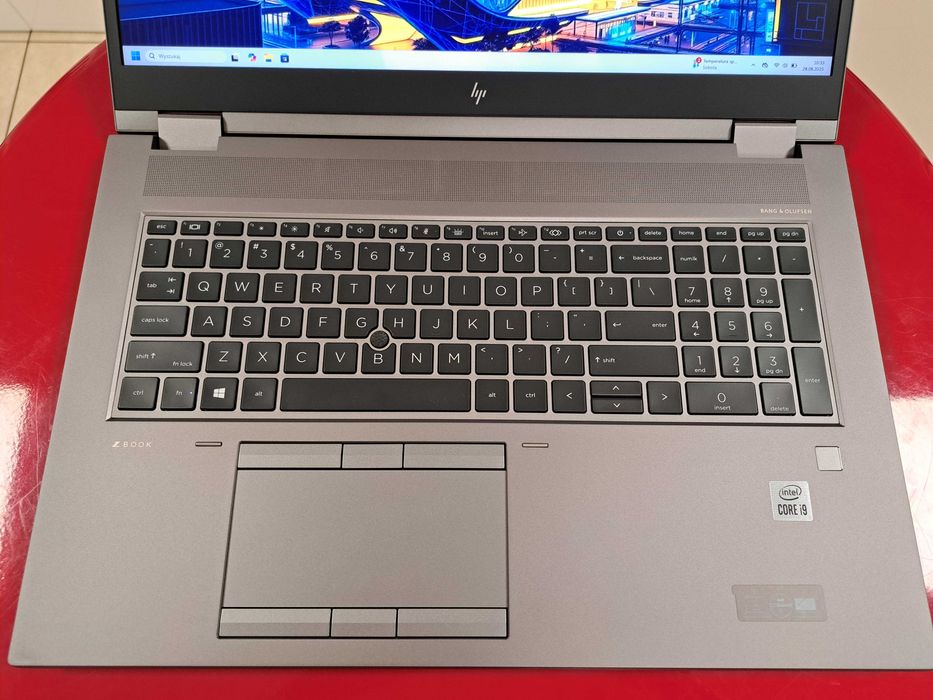 Potężny Laptop HP Zbook Fury 17 G7 i9-10885h 128GB/2TB SSD RTX 6GB W11