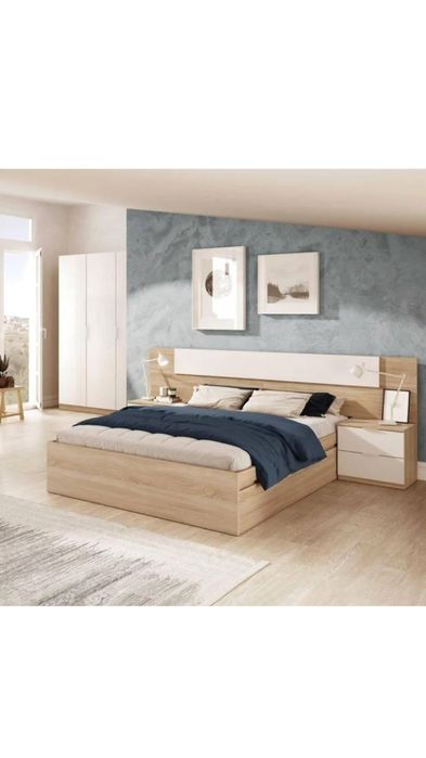 Cabeceira de cama e mesinhas