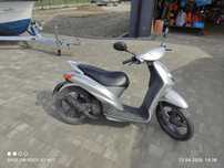 Peugeot looxor 2004