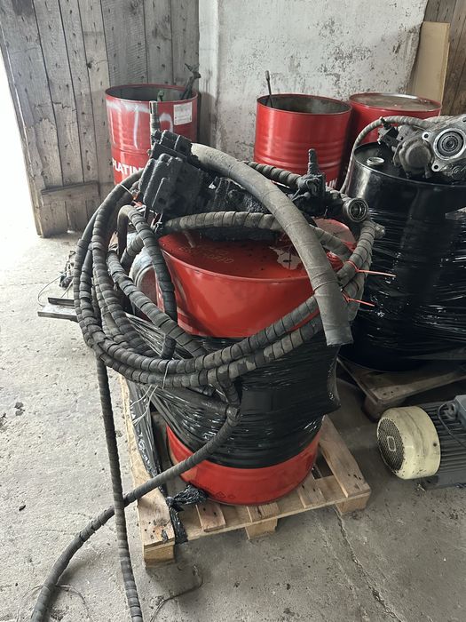 Hydraulika przystawka  pompa wywrotu ruchomej podłogi Volvo MAN