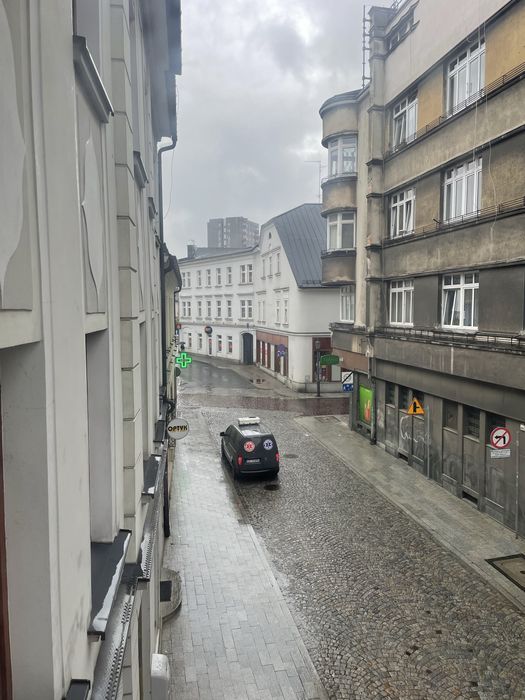 Wynajem Mieszkania  37m 2 Pokoje w Cetrum Bielsko-Biała Od Zaraz !