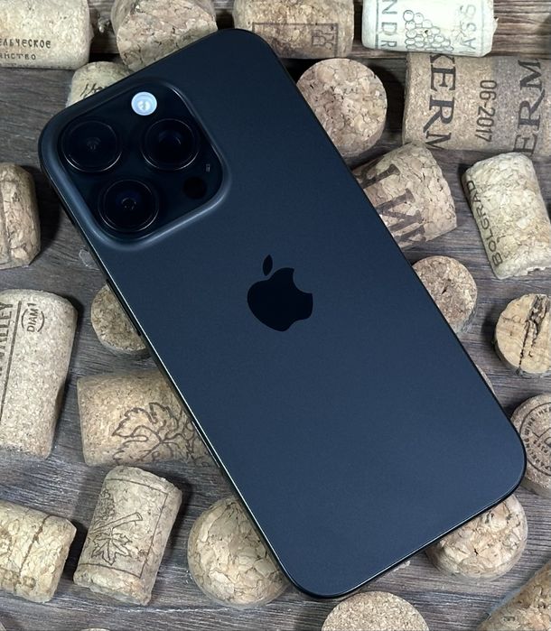 Apple iPhone 16 Pro 128Gb Black Titanium Батарея 100%