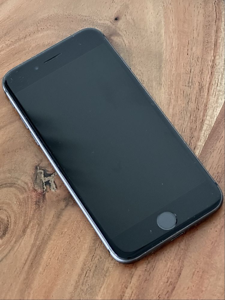IPhone 8, 64 GB, preto