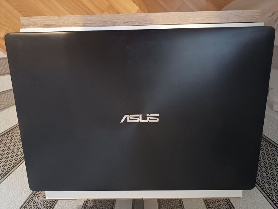 Продам ноутбук ASUS X 553M в гарному стані