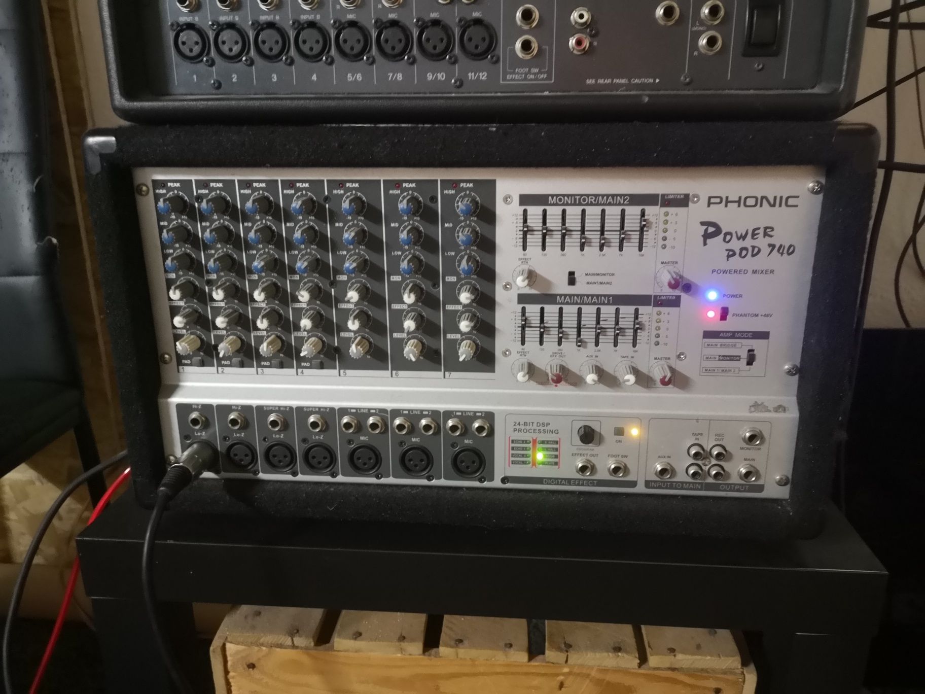 Phonic powerpod 740 powermixer