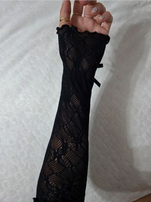 Długie czarne rękawiczki bez palców koronkowe rękawy alternative emo G