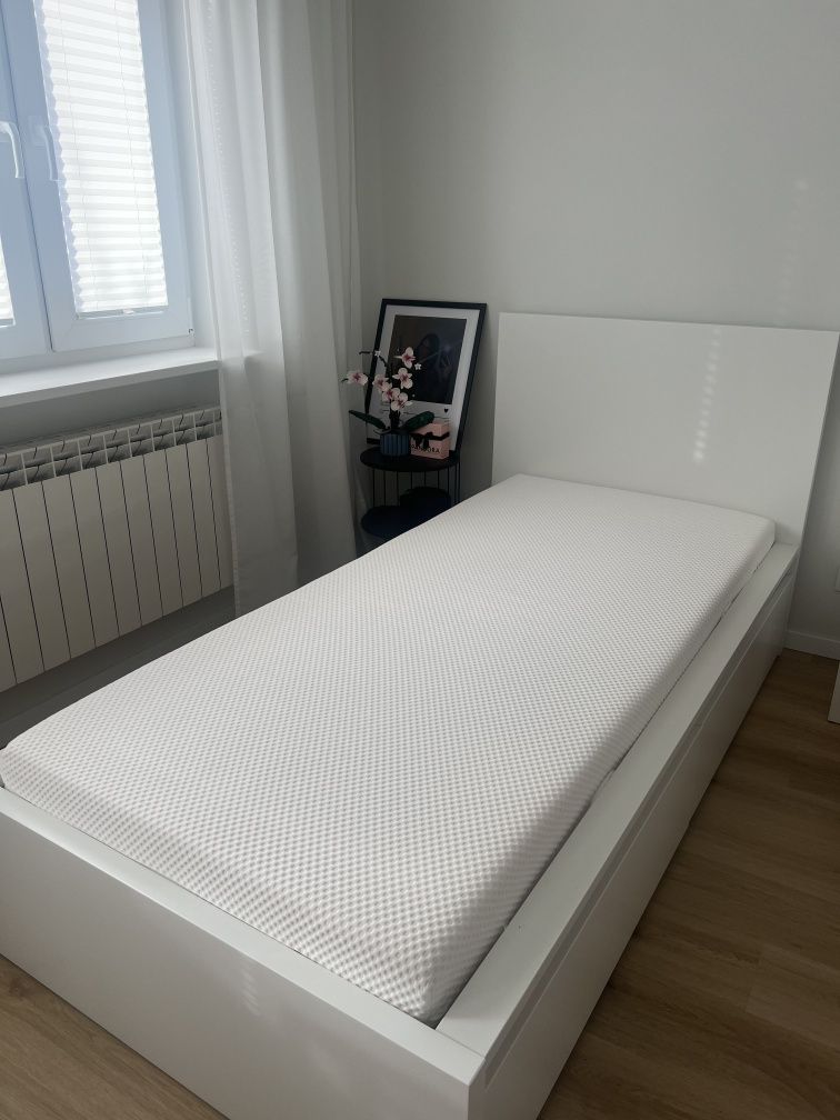 Rama łóżka MALM 90x200 biała + materac piankowy ÅBYGDA + dno łóżka LÖN
