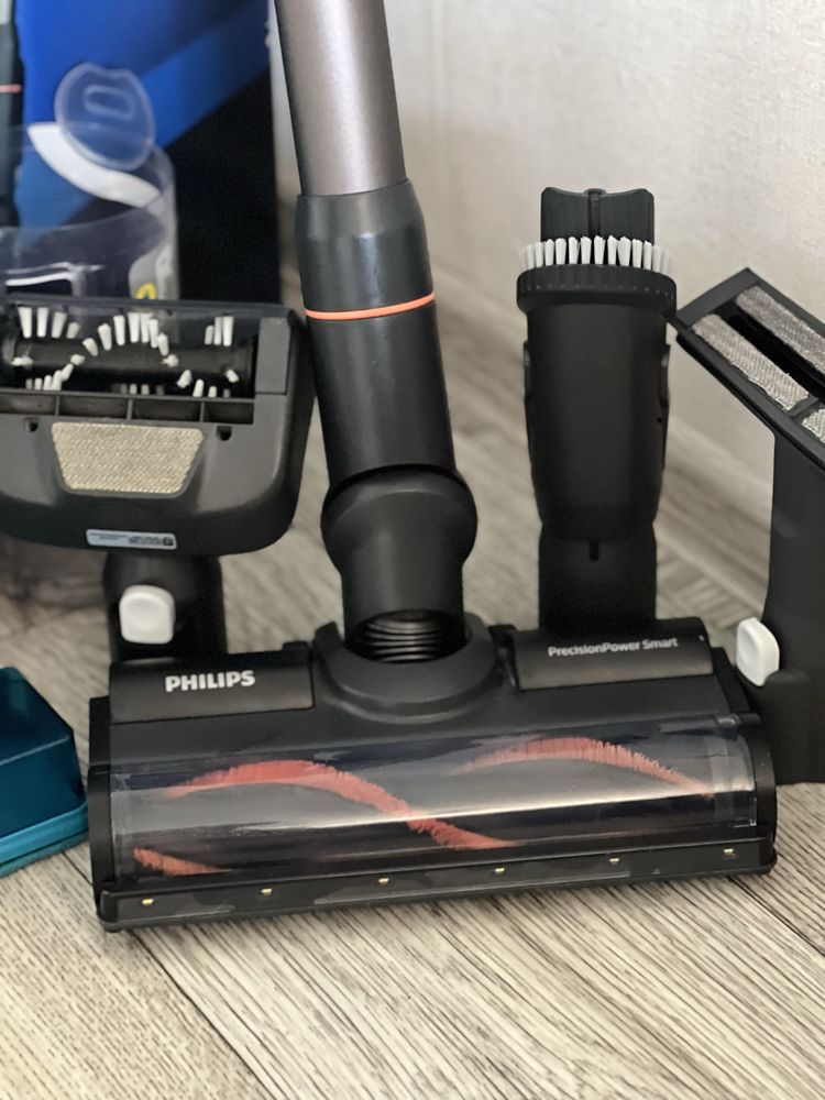 Пилесос Philips 7000 series aqua