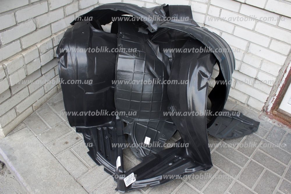 Підкрилки передні Audi A4 B5/B6/B7/B8, A6 C4/C5/C6/C7 лівий правий