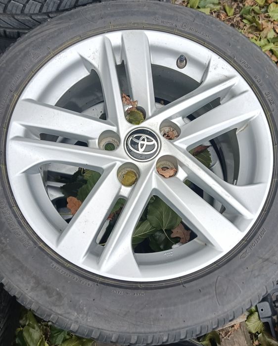 Koła zimowe Toyota Corolla e21