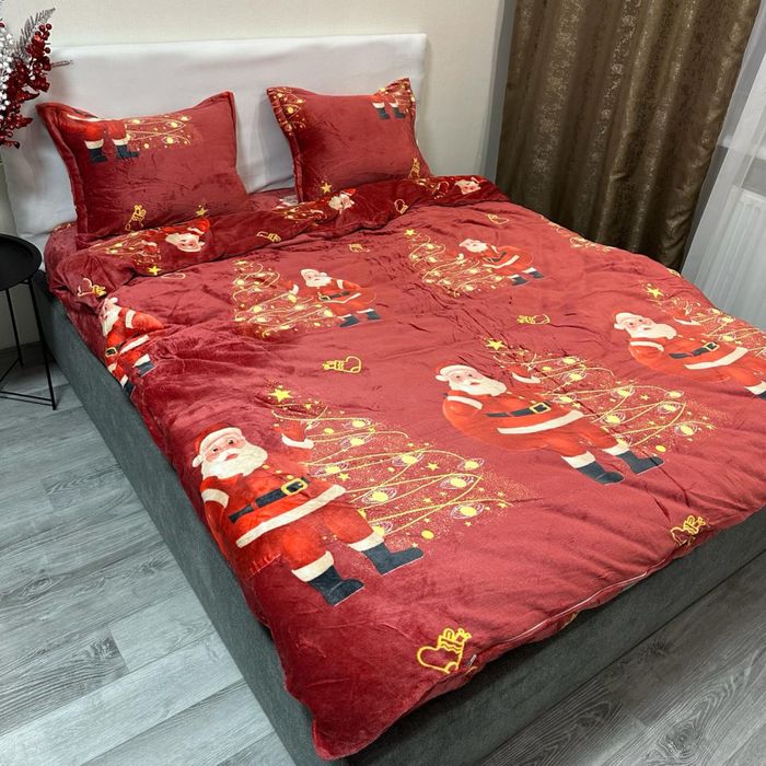 Велюрова постільна білизна на резинці з новорічними малюнками