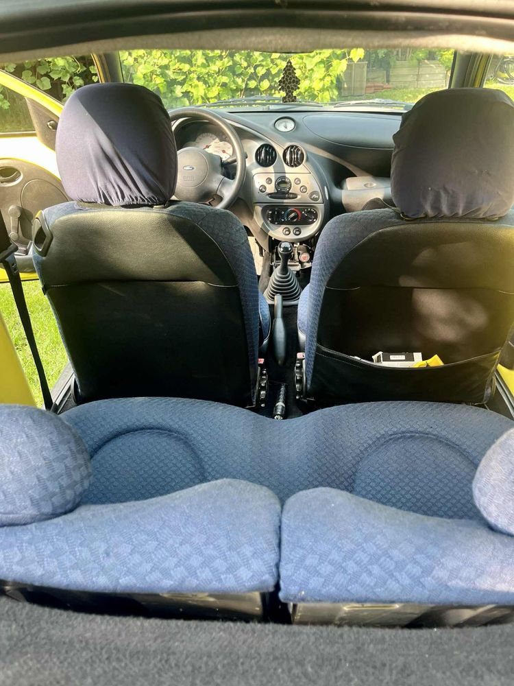 Sprzedam samochód Ford Ka 1,3 2004r. w b. dobrym stanie.