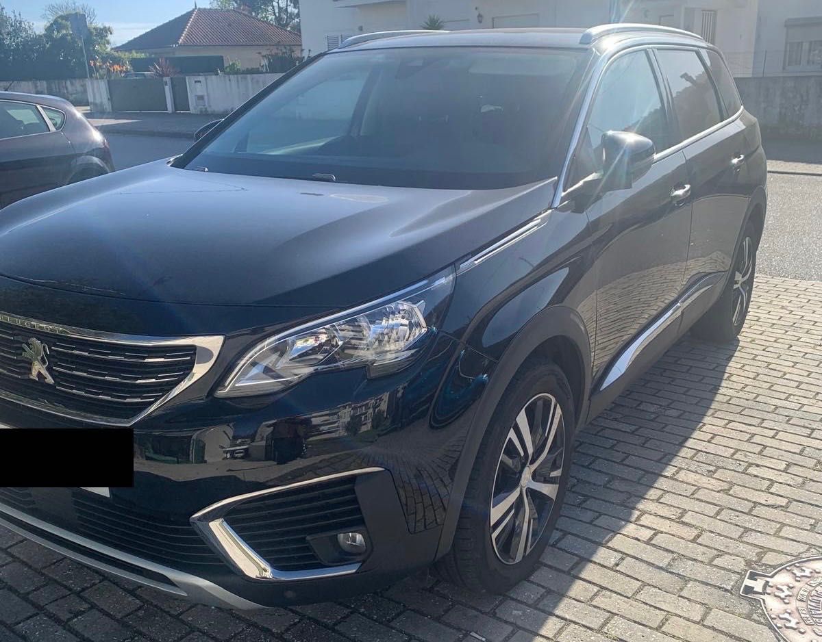 Peugeot 5008 - 7 lugares