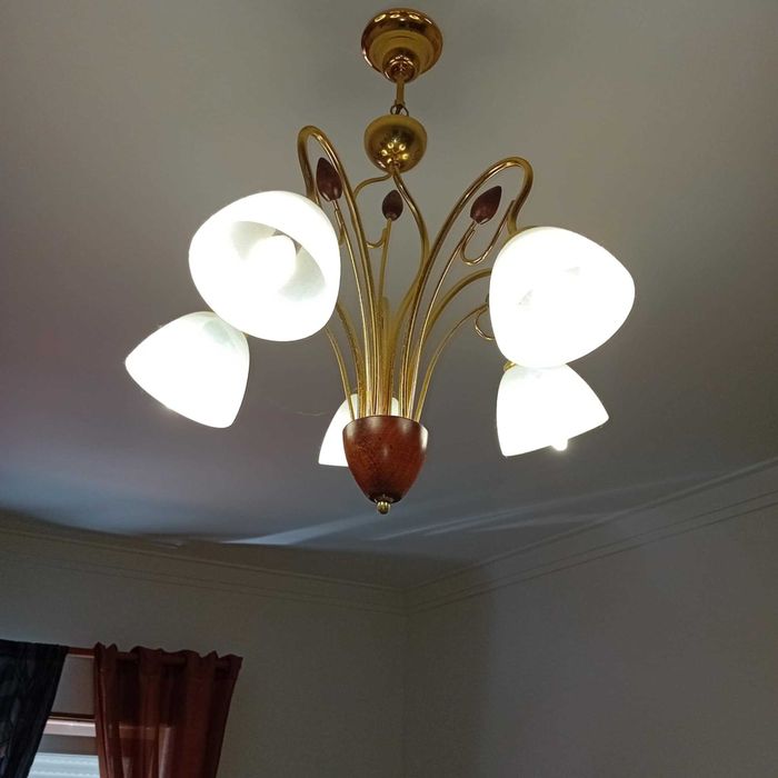 Candeeiro de sala para desocupar