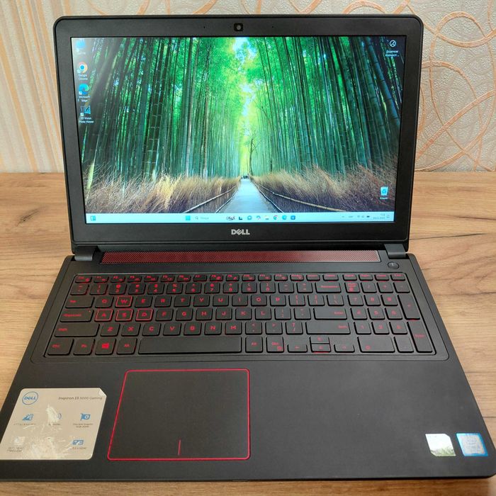 Ігровий DELL 5577 FullHD/7300HQ/GTX 1050/DDR4 16Gb/SSD 256Gb+500Gb HDD