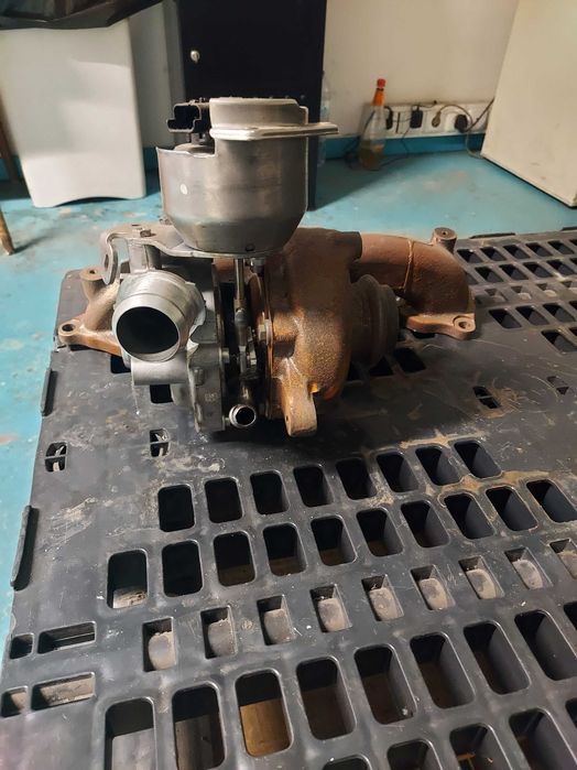 Vendo turbocom coletor de escape de Peugeot Boxer 2000 cc de 110 cv