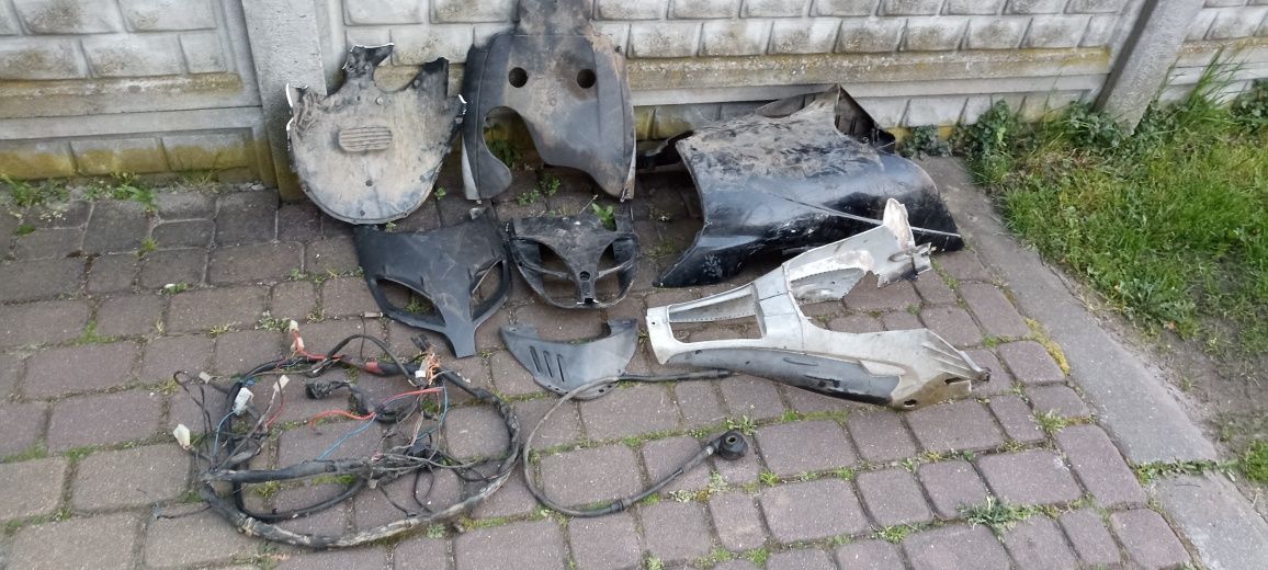 Aprilia SR Silnik Koła Plastiki Lagi Części Piaggio P/G Gaźnik Piasta