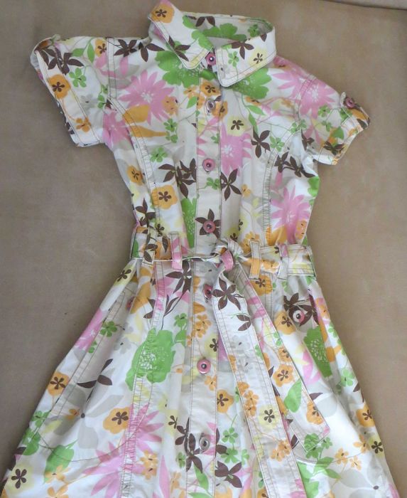 Vestido 5/6 anos, Florido, Sarja, Manga curta, com pala e 1 botão