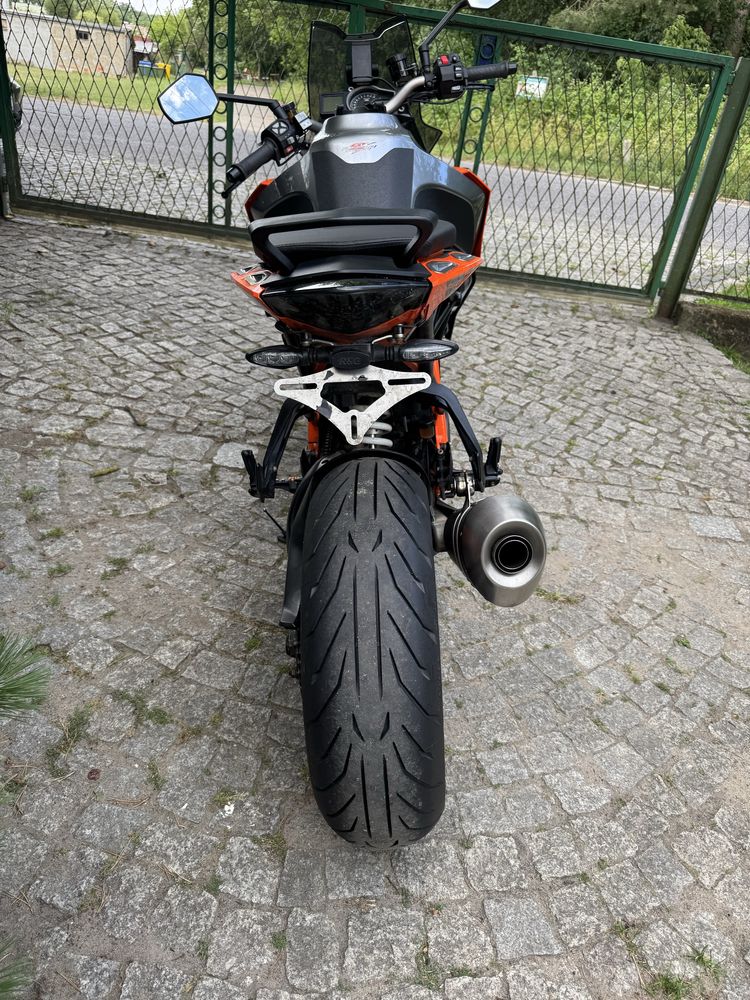 KTM Super Duke 1290 GT