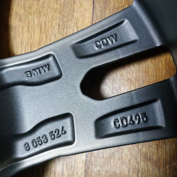 R18 8J оригінал BMW 1 F40 2 F44 стиль 556M 819M 8092352 диск бмв 5*112