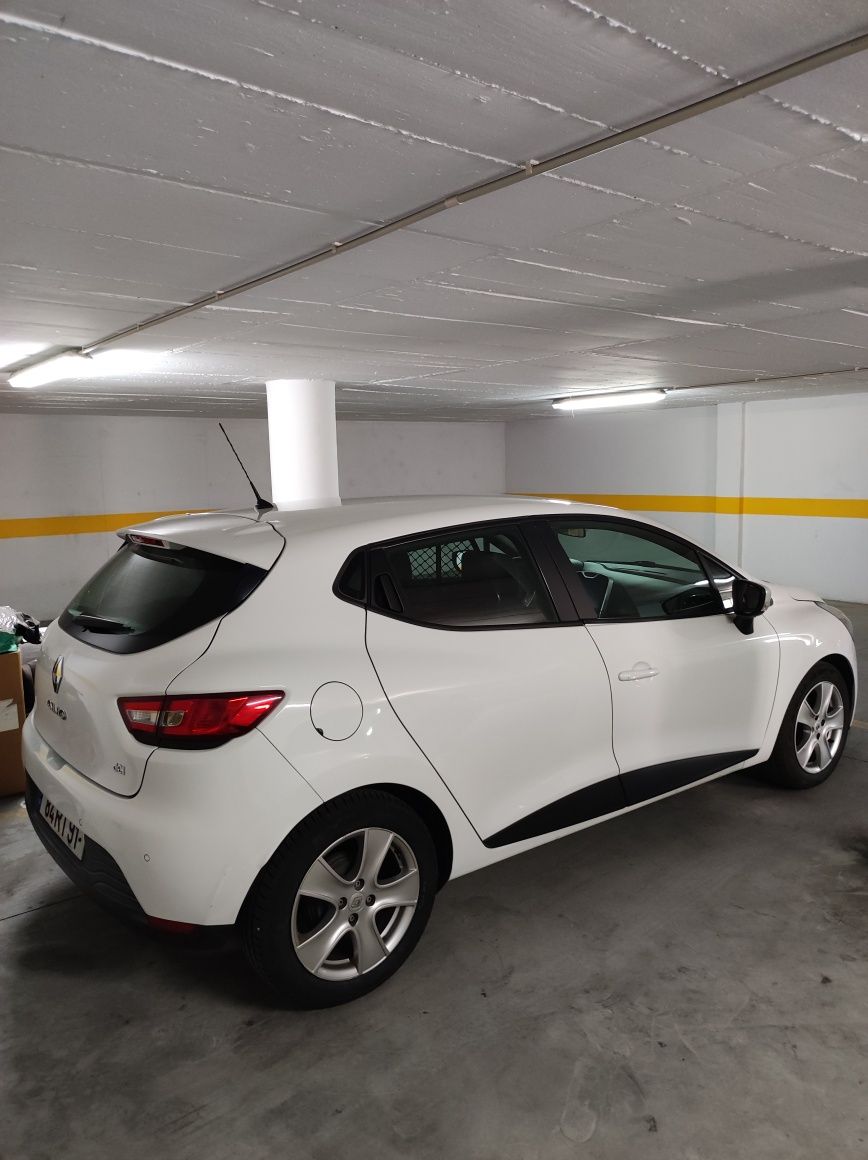Renault Clio Van