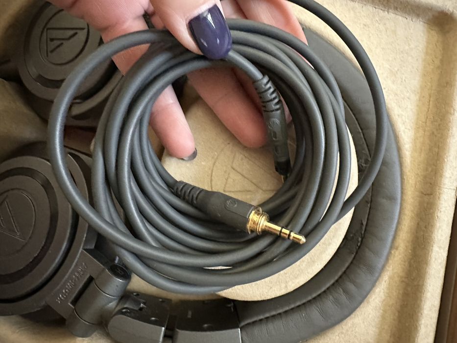 Студійні навушники Audio-Technica ATH-M50x