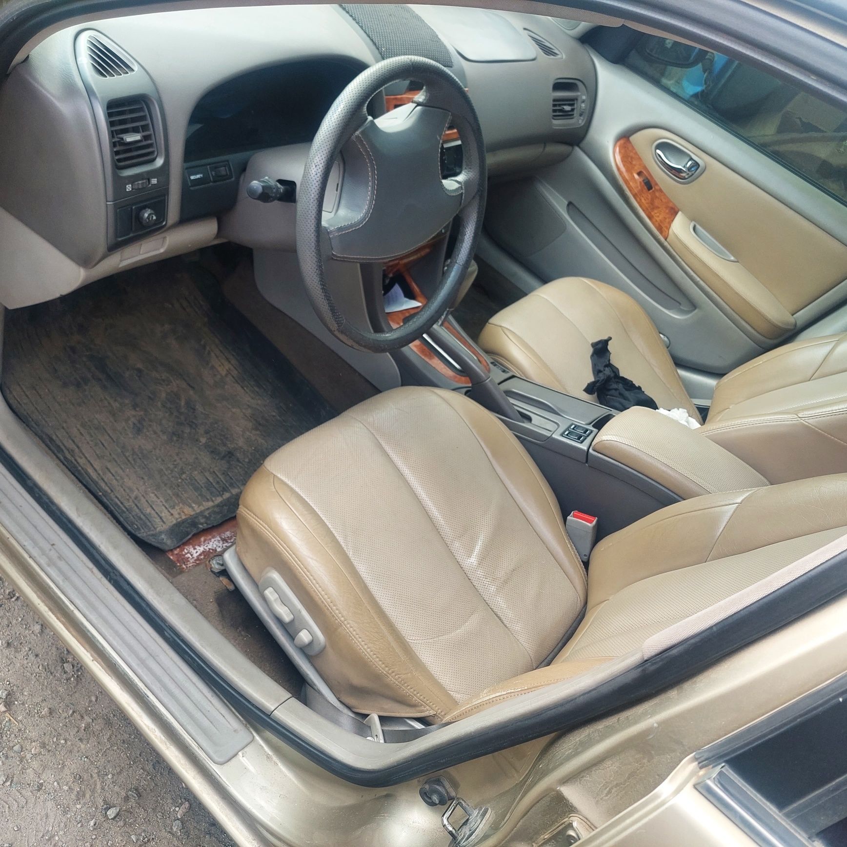 Разборка,шрот,запчастини nissan maxima a33