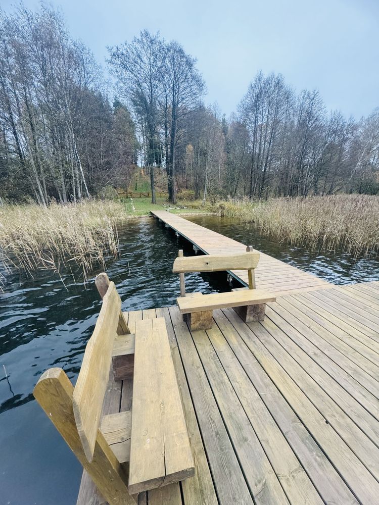 Dom z własną linią brzegową, plażą i pomostem