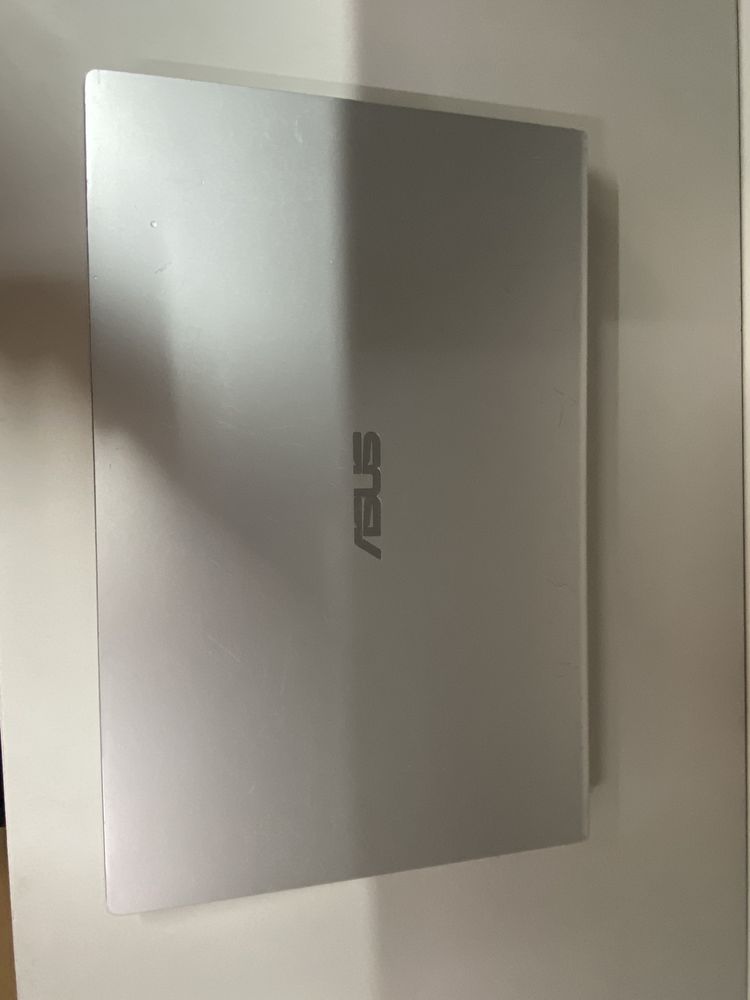 Laptop Asus F509J