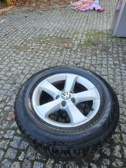 Koła 4 szt.  alufelgi z oponami zimowymi m.in. Volkswagen Tiguan 2010