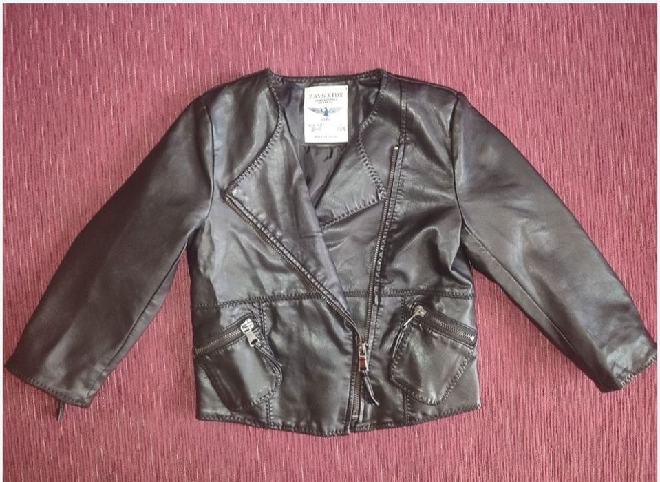 Кльовий піджак на дівчинку