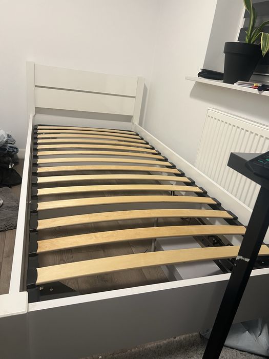 Łóżko jednoosobowe  90x200