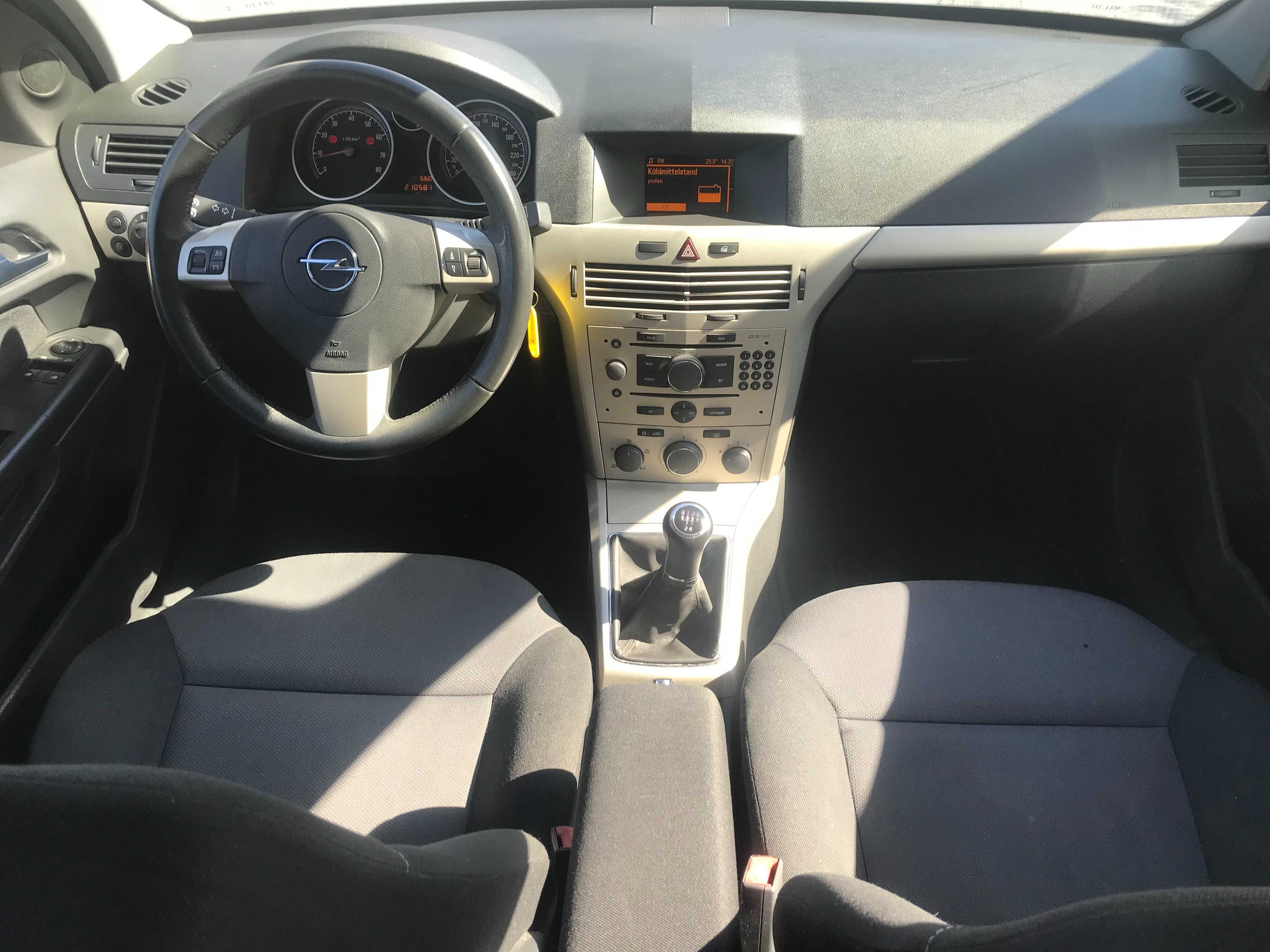 Opel Astra H 2008