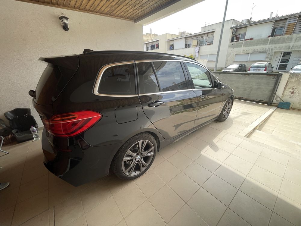BMW 218d 7Lugares Pack M