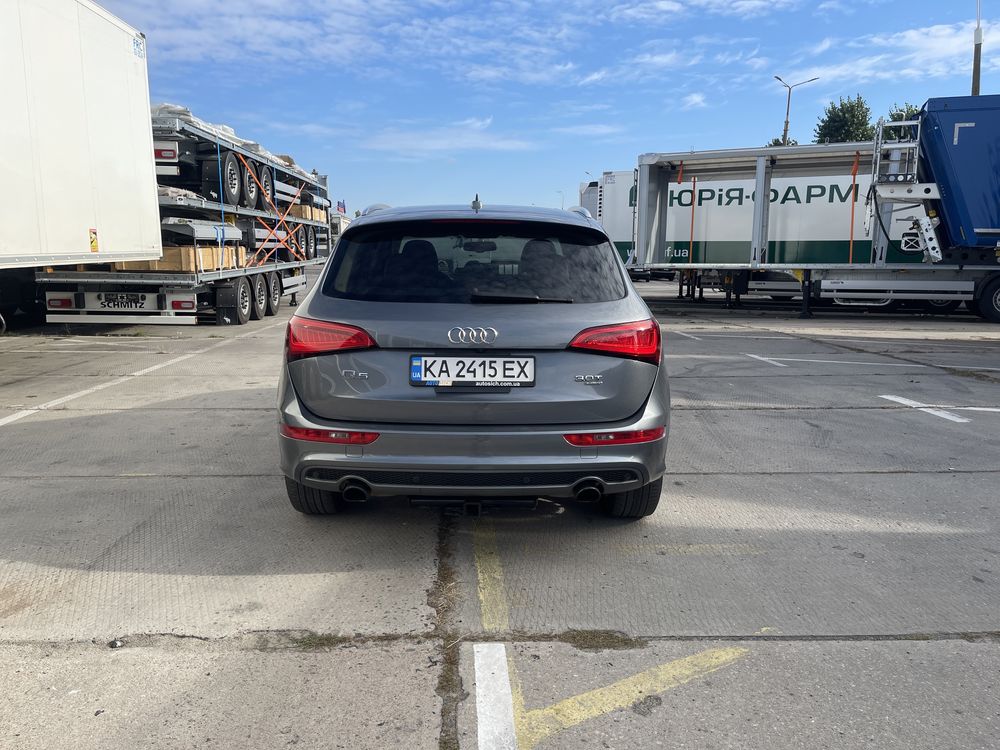 Продам Аudi Q5 3.0 TFSI Quattro S-Line Prestige