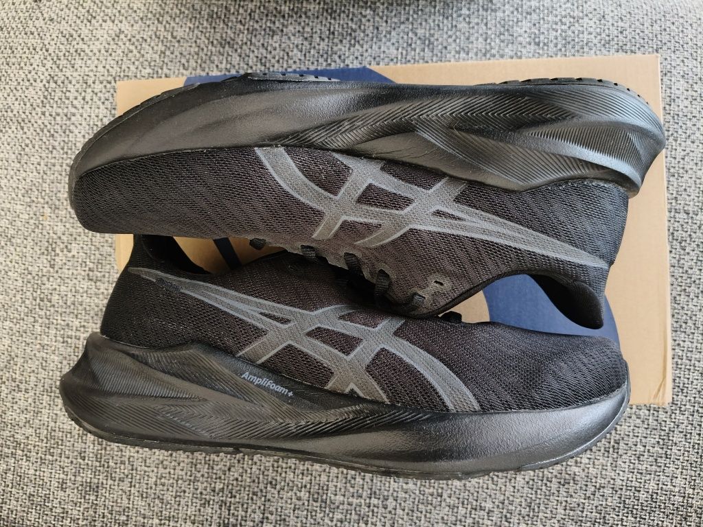 Asics Versablast 4