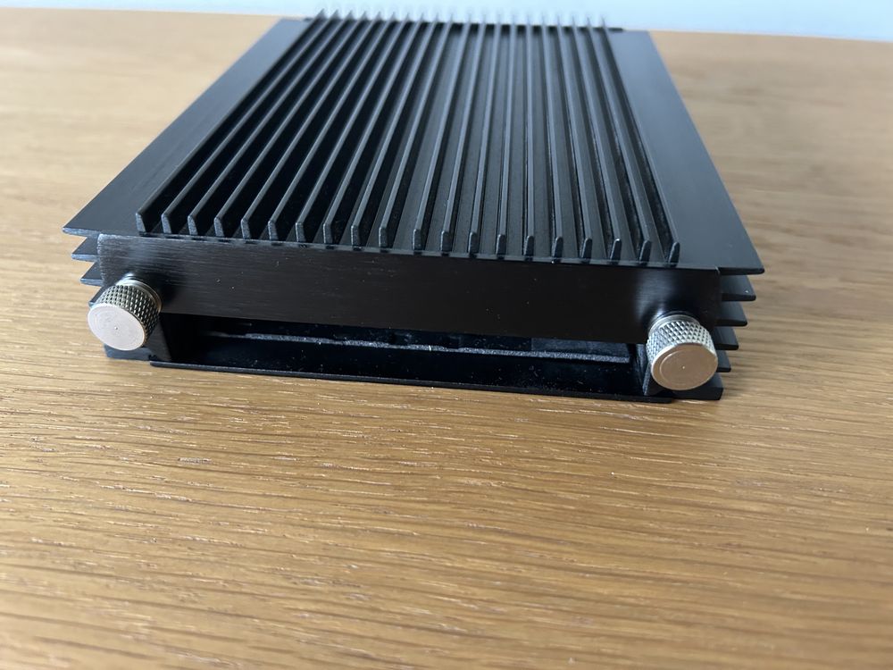 Acutake wyciszanie i chłodzenie dysku HDD