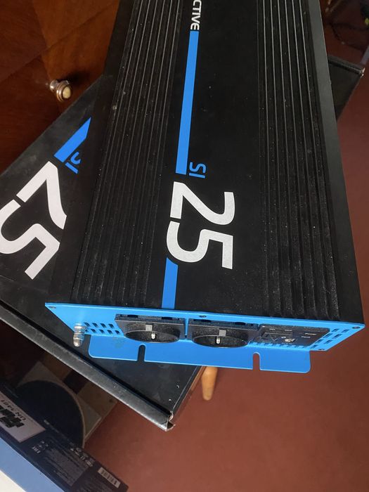 Инвертор 12- 220