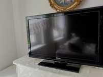 Telewizor SHARP  w idealnym stanie