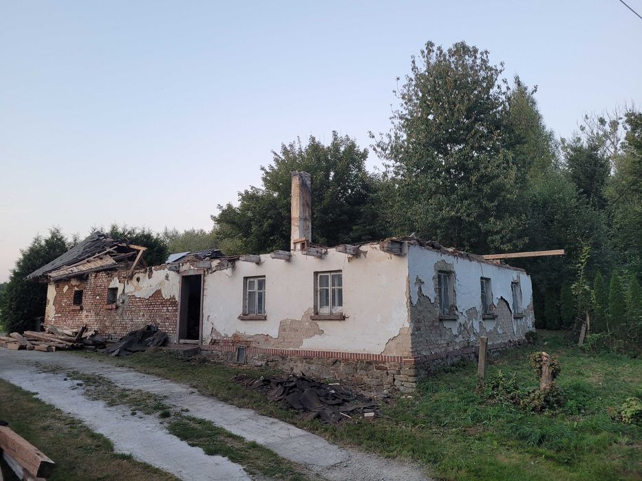 Oddam cegły gruz belki ze 100letniego domu.