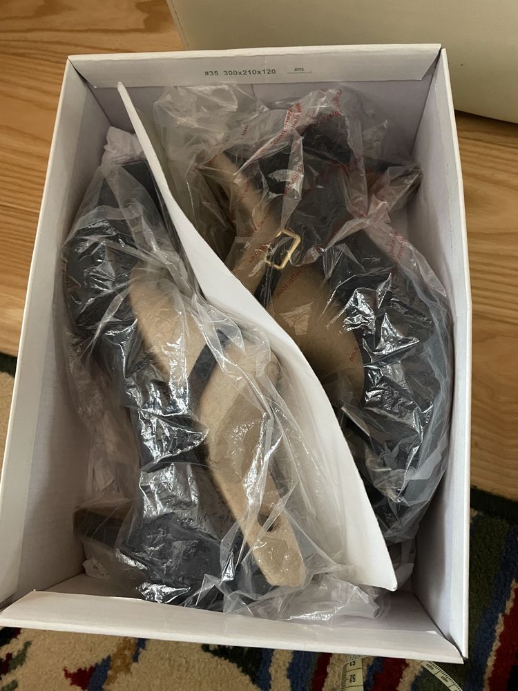 Czółenka Clarks 41