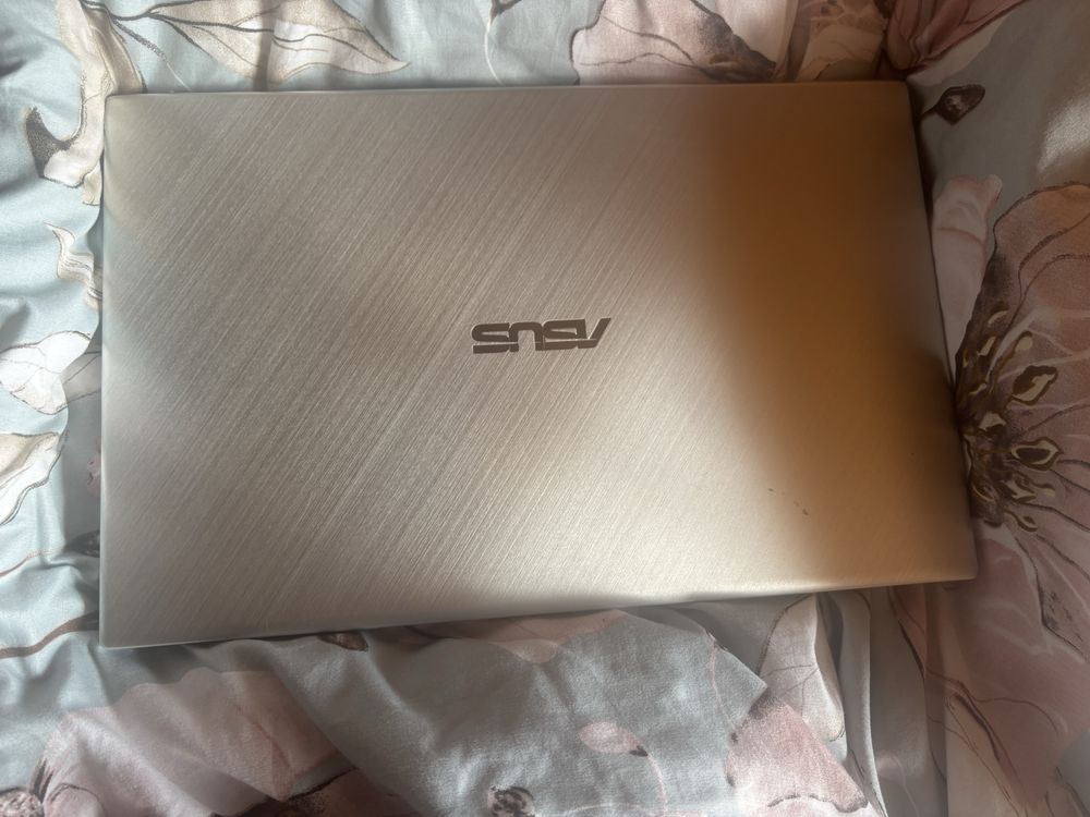 Sprzedam Laptopa